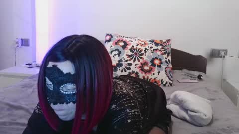 Snapshot of bonbonsitos_69 chatting on March 2, 10:38 pm Lucy online show from March 2, 10:38 pm