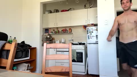 Snapshot of bondi333 chatting on December 13, 2:43 am Bondi online show from December 13, 2:43 am