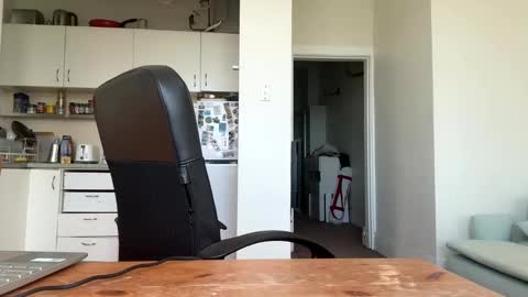 Snapshot of bondi333 chatting on February 27, 10:09 pm Bondi online show from February 27, 10:09 pm