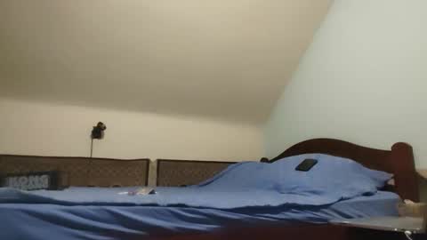 Snapshot of bondsuckslut chatting on February 28, 5:25 pm borntosuck online show from February 28, 5:25 pm