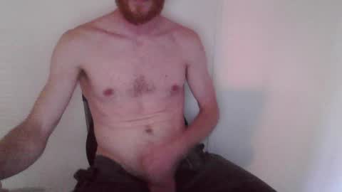 Snapshot of bone_daddy_4u chatting on January 3, 7:29 pm Bone daddy online show from January 3, 7:29 pm