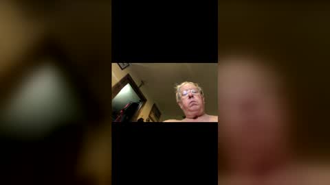 Snapshot of bonerthong chatting on April 1, 6:49 pm bonerthong online show from April 1, 6:49 pm