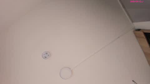 bonet_iris online show from July 25, 11:08 am