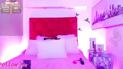 i AM Bonnie  online show from January 31, 8:07 pm