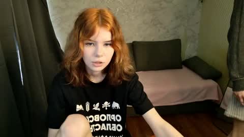 Snapshot of bonnie_and_c1yde chatting on June 6, 1:05 pm Jessy Mark online show from June 6, 1:05 pm