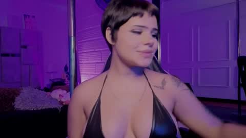 Snapshot of bonnie_anderson chatting on April 28, 8:36 pm Bonnie Anderson online show from April 28, 8:36 pm