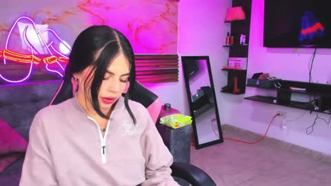 becky online show from May 31, 1:47 am