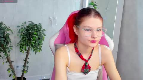Snapshot of bonnie_hernandez chatting on April 30, 9:26 am Bonnie online show from April 30, 9:26 am