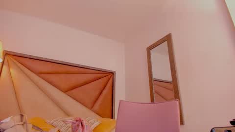   online show from February 10, 11:53 pm