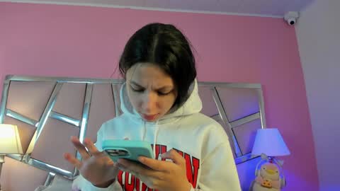 Snapshot of bonniepark_ chatting on January 6, 12:24 pm Bonnie online show from January 6, 12:24 pm