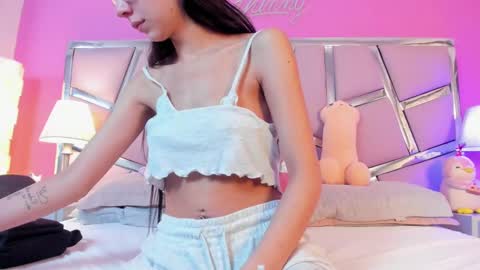 Snapshot of bonniepark_ chatting on March 4, 2:32 pm Bonnie online show from March 4, 2:32 pm