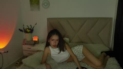 Snapshot of bonnieshyy chatting on May 31, 5:26 am Bonnie online show from May 31, 5:26 am