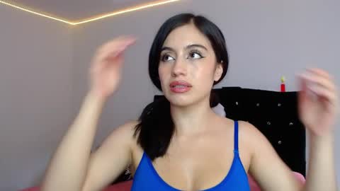 Snapshot of bonny_bonss chatting on April 13, 8:03 pm bonny_bonss online show from April 13, 8:03 pm