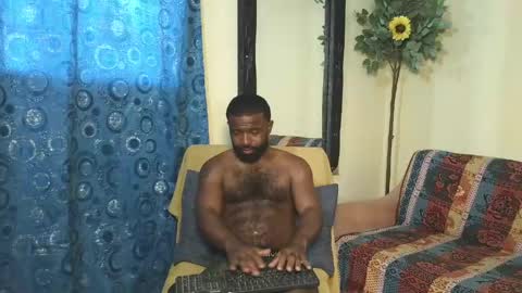Snapshot of bonsai160723 chatting on April 28, 4:45 pm kevin hart online show from April 28, 4:45 pm