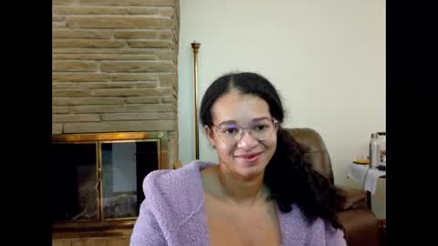 Queen Bon Vivantt online show from October 20, 1:22 pm