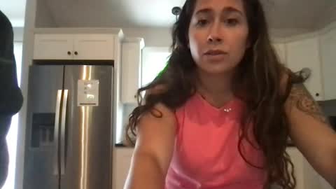 Snapshot of boobiebbyddd chatting on July 19, 6:44 pm boobiebbyddd online show from July 19, 6:44 pm