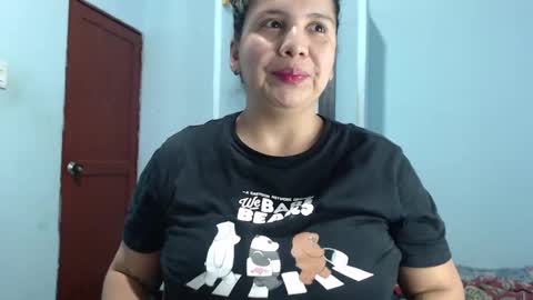 Snapshot of boobs_helling_ chatting on March 7, 8:00 pm Luciana independent model online show from March 7, 8:00 pm