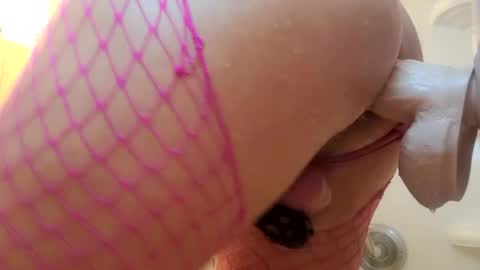 Snapshot of boonshackle chatting on February 18, 10:47 pm Boon online show from February 18, 10:47 pm