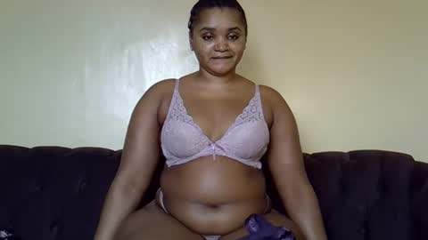 bootieshakess online show from November 28, 8:50 am