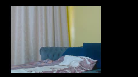 Snapshot of booty_mummy1 chatting on November 12, 10:04 am booty_mummy1 online show from November 12, 10:04 am