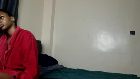 Snapshot of bootylicious_1_ chatting on January 13, 7:13 am vee online show from January 13, 7:13 am