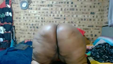 bootytwerkxxx online show from April 16, 10:01 pm