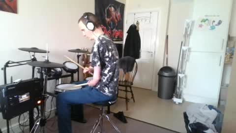 boredlul online show from April 26, 8:56 am