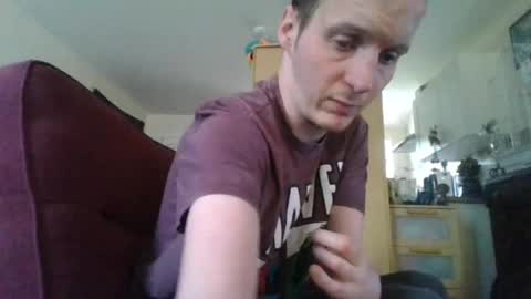 Snapshot of boredlul chatting on May 5, 8:11 am boredlul online show from May 5, 8:11 am