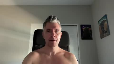 Snapshot of borisdm1976 chatting on February 9, 5:43 pm borisdm1976 online show from February 9, 5:43 pm