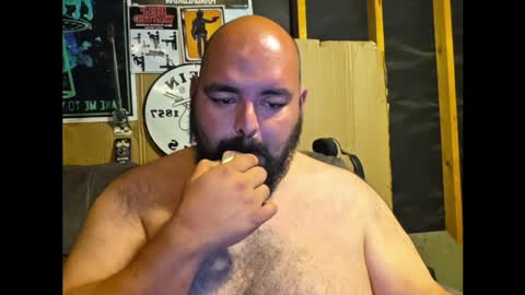 Snapshot of bossdeuce420 chatting on April 5, 2:14 pm bossdeuce420 online show from April 5, 2:14 pm