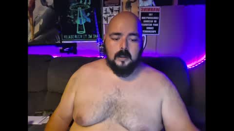 Snapshot of bossdeuce420 chatting on April 14, 2:28 am bossdeuce420 online show from April 14, 2:28 am