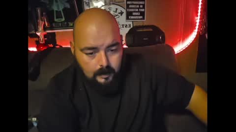 Snapshot of bossdeuce420 chatting on April 17, 2:36 am bossdeuce420 online show from April 17, 2:36 am