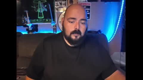 Snapshot of bossdeuce420 chatting on April 21, 8:44 pm bossdeuce420 online show from April 21, 8:44 pm