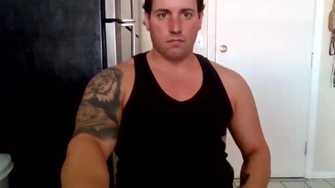 Snapshot of bosslife505050 chatting on February 5, 5:20 pm The Italian Boss online show from February 5, 5:20 pm