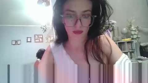 Snapshot of bossyiskitten chatting on May 26, 9:33 pm Bossy online show from May 26, 9:33 pm