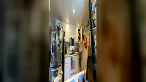 Snapshot of bostond88 chatting on April 17, 10:02 pm bostond88 online show from April 17, 10:02 pm