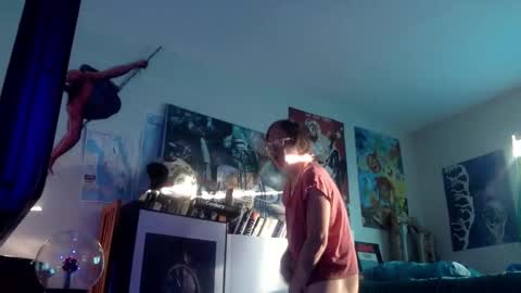 Bottomboo7 online show from January 8, 1:02 pm