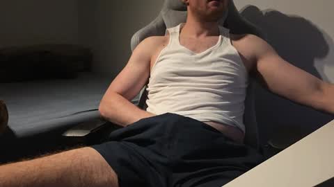 bottomtsinner online show from April 10, 10:36 pm