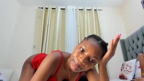 bouncy_booty677 online show from April 23, 7:20 am