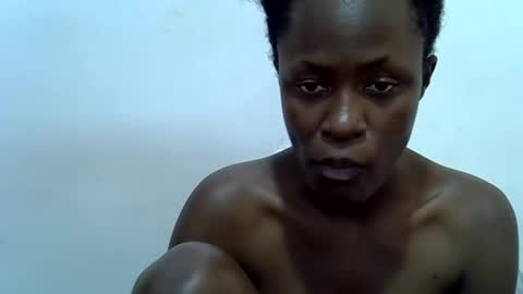 Snapshot of bouncy_vee chatting on June 3, 11:57 am bouncy_vee online show from June 3, 11:57 am