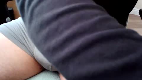 bourbonman144 online show from December 19, 10:39 pm