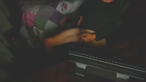 Snapshot of boxgobbler chatting on November 14, 2:54 am Rihanna online show from November 14, 2:54 am