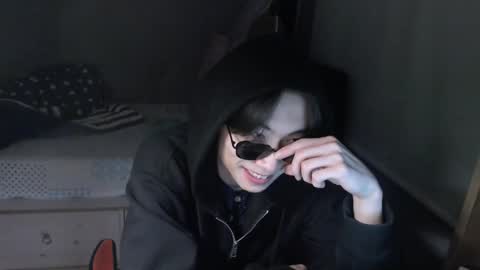 boxman556990 online show from December 5, 8:44 pm