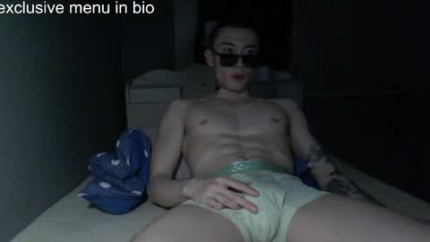 boxman556990 online show from April 17, 6:11 pm