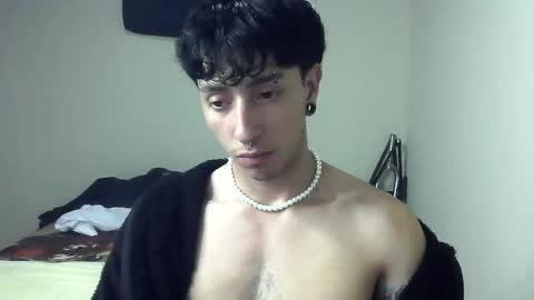 Boy Astro online show from December 9, 12:12 am