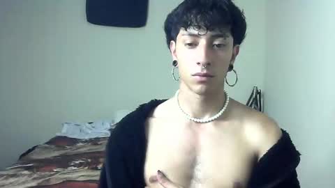 Boy Astro online show from December 14, 3:18 am