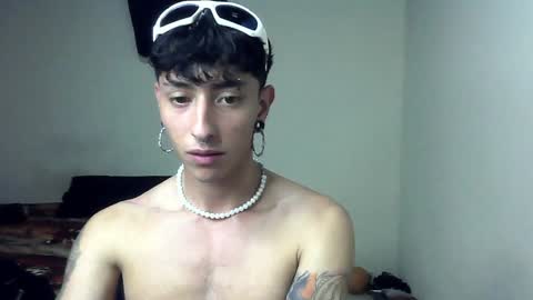 Boy Astro online show from January 9, 1:39 am