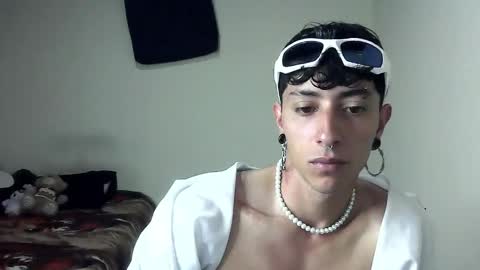 Boy Astro online show from January 24, 4:49 pm