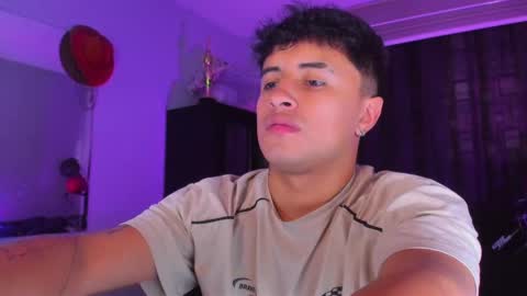 Snapshot of boy_nauthy chatting on February 28, 9:12 pm boy_nauthy online show from February 28, 9:12 pm