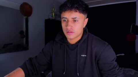 Snapshot of boy_nauthy chatting on March 5, 6:12 am boy_nauthy online show from March 5, 6:12 am